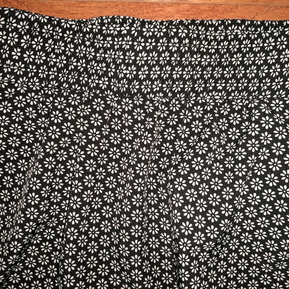 Joggers - Picture 3 of 4